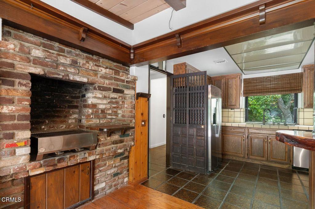 1139 Fairview Drive