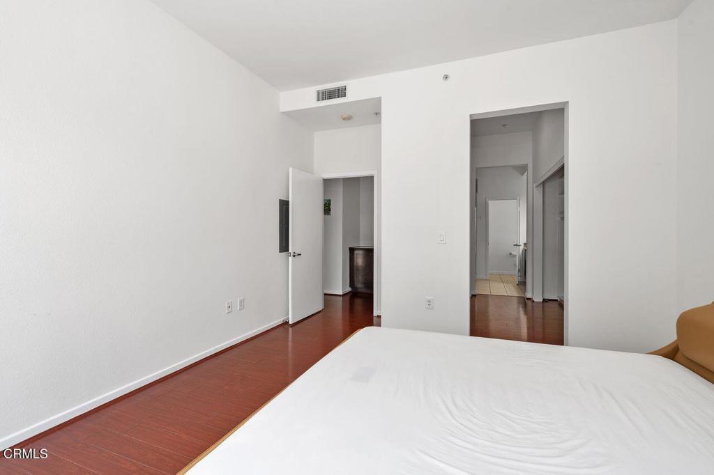 111 S De Lacey Avenue 103