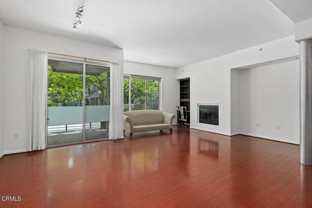 111 S De Lacey Avenue 103