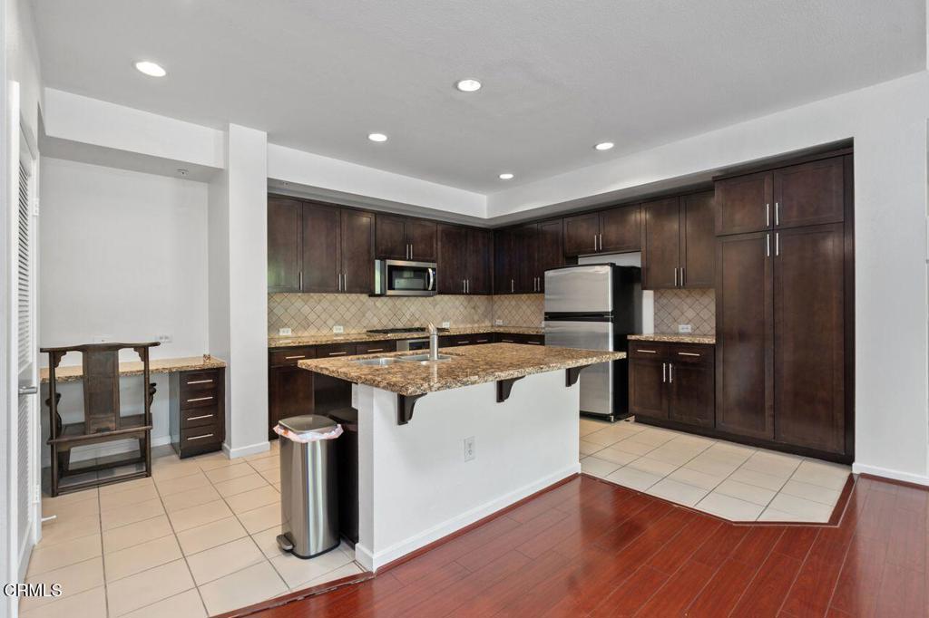 111 S De Lacey Avenue 103