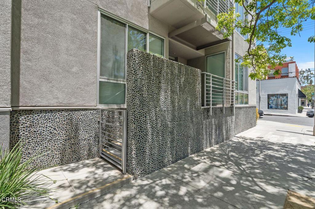 111 S De Lacey Avenue 103