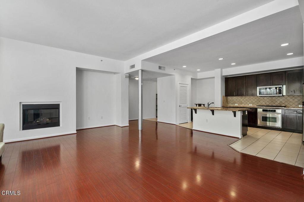 111 S De Lacey Avenue 103