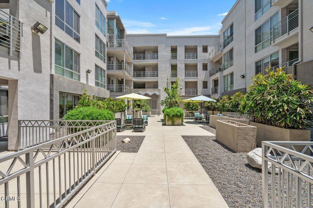 111 S De Lacey Avenue 103