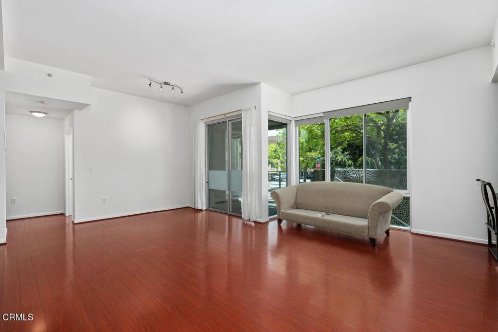 111 S De Lacey Avenue 103