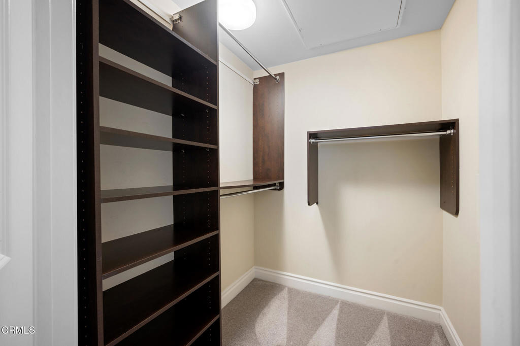 4424 Whitsett Avenue 102