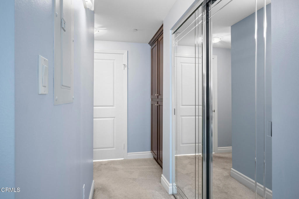 4424 Whitsett Avenue 102