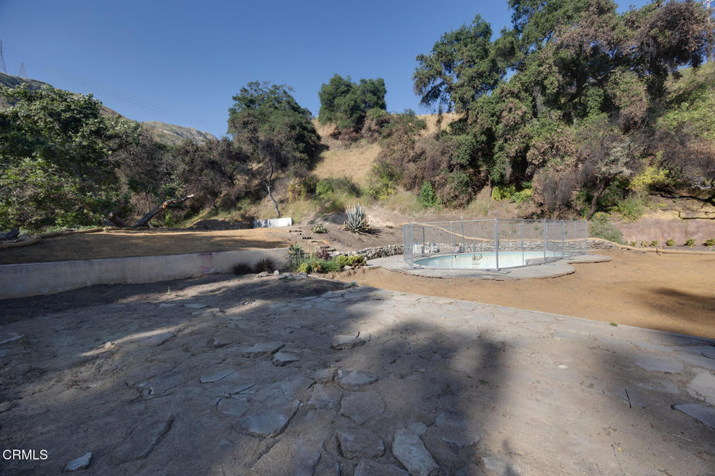 4011 Alzada Road
