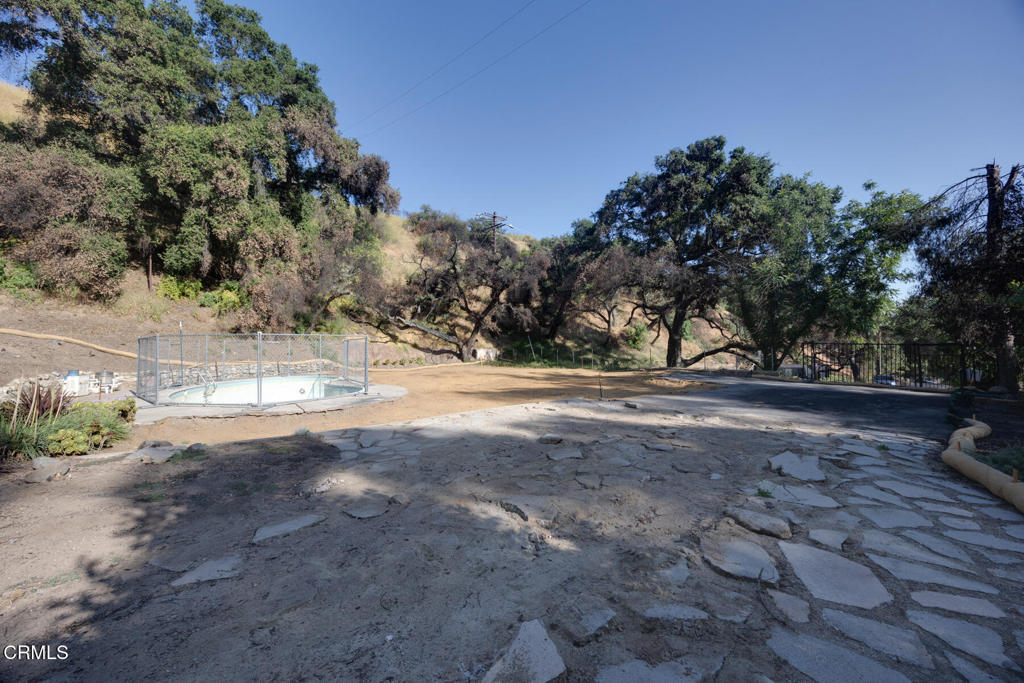 4011 Alzada Road