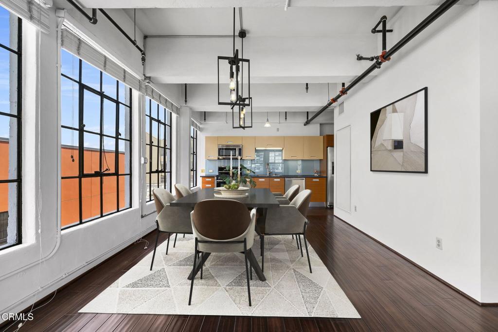 746 S Los Angeles Street 1001