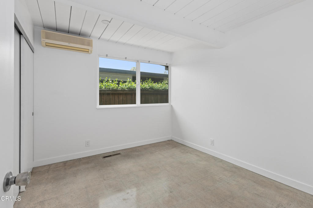 3832 E Casselle Avenue