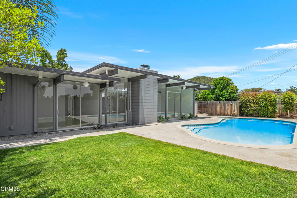 3832 E Casselle Avenue