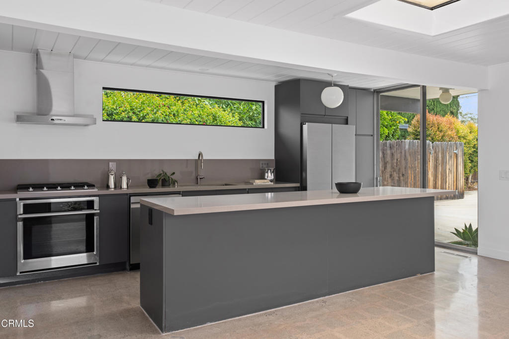 3832 E Casselle Avenue