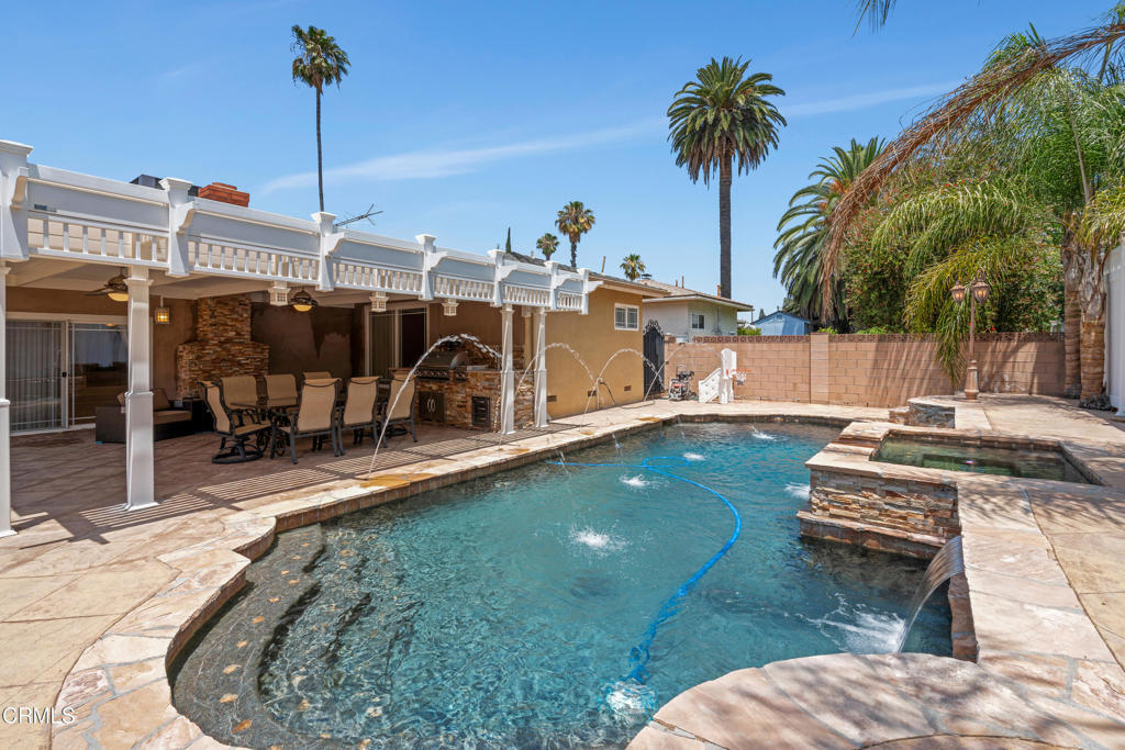 7422 Orion Avenue