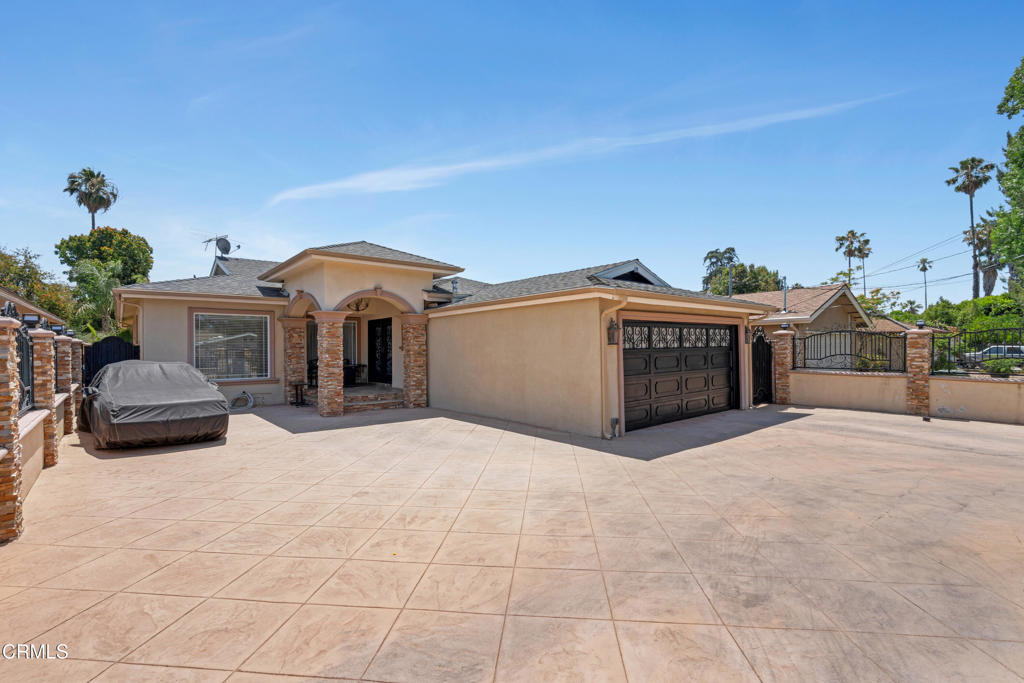 7422 Orion Avenue
