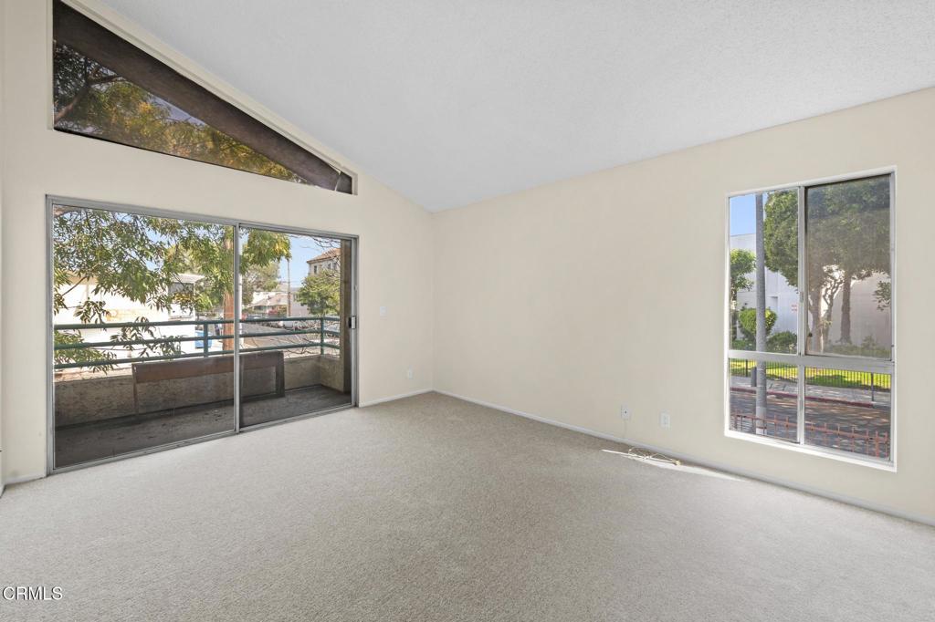 1236 S Union Avenue 8