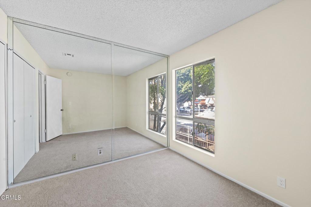 1236 S Union Avenue 8