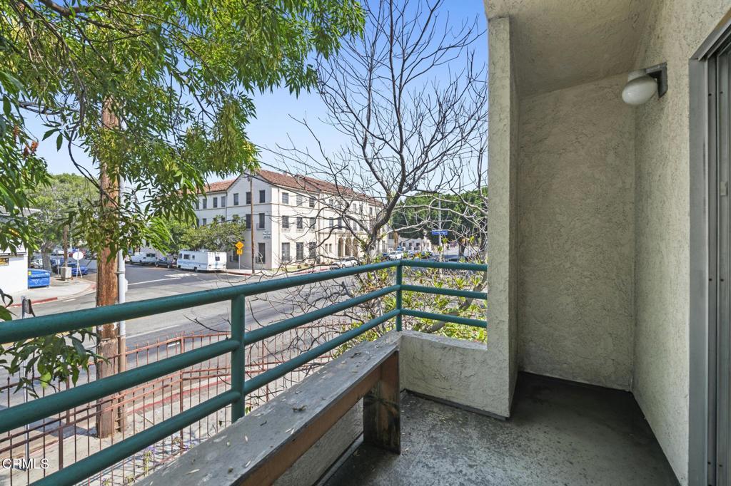 1236 S Union Avenue 8