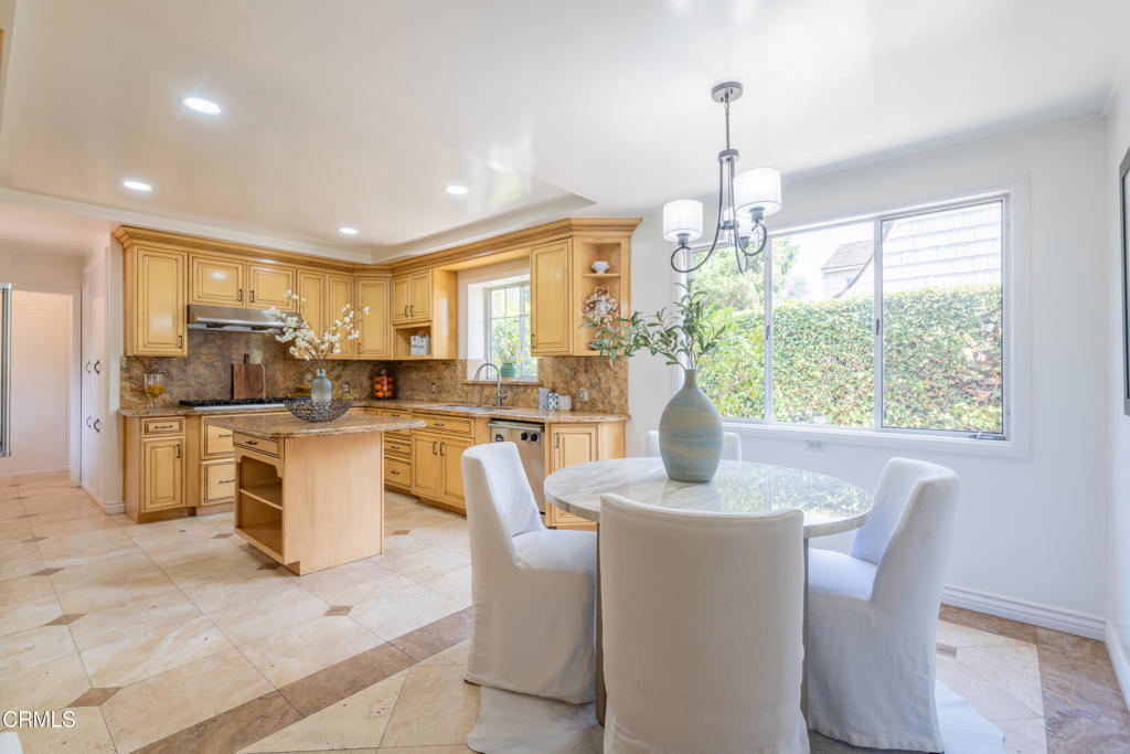 653 Chaucer Road