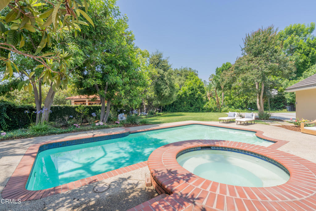 653 Chaucer Road