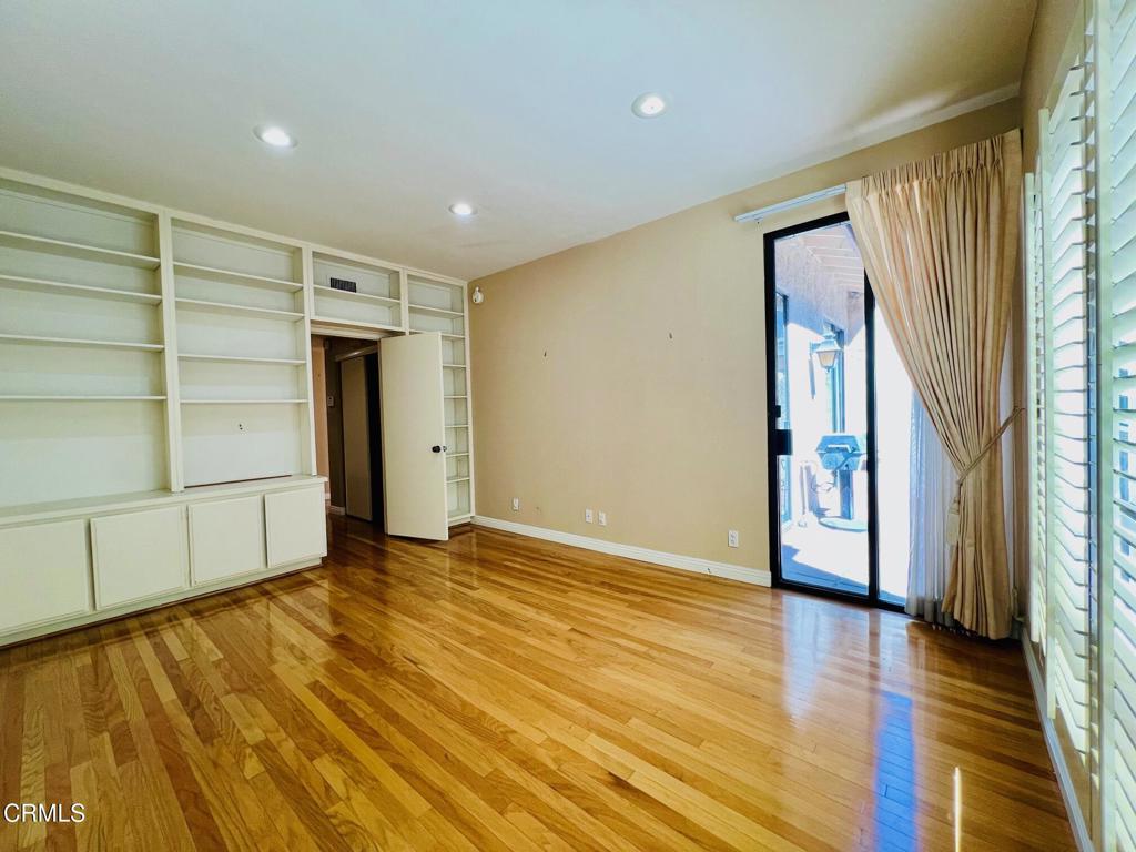 1110 Las Riendas Way 30