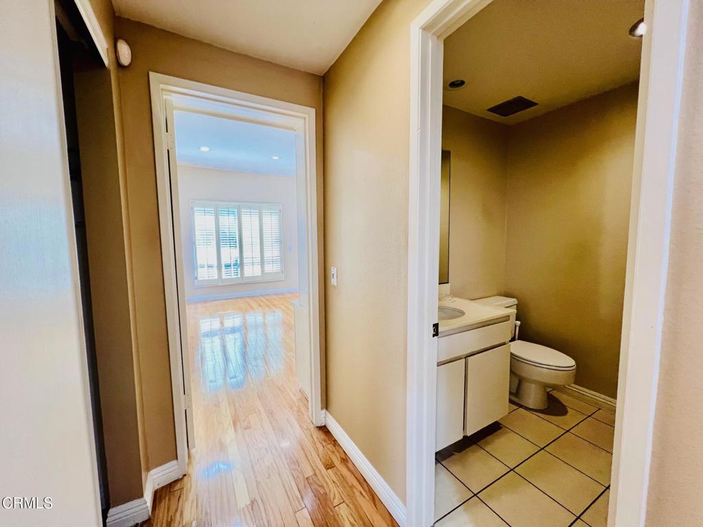 1110 Las Riendas Way 30