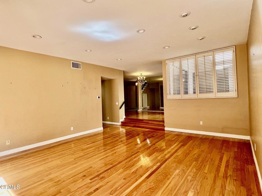 1110 Las Riendas Way 30