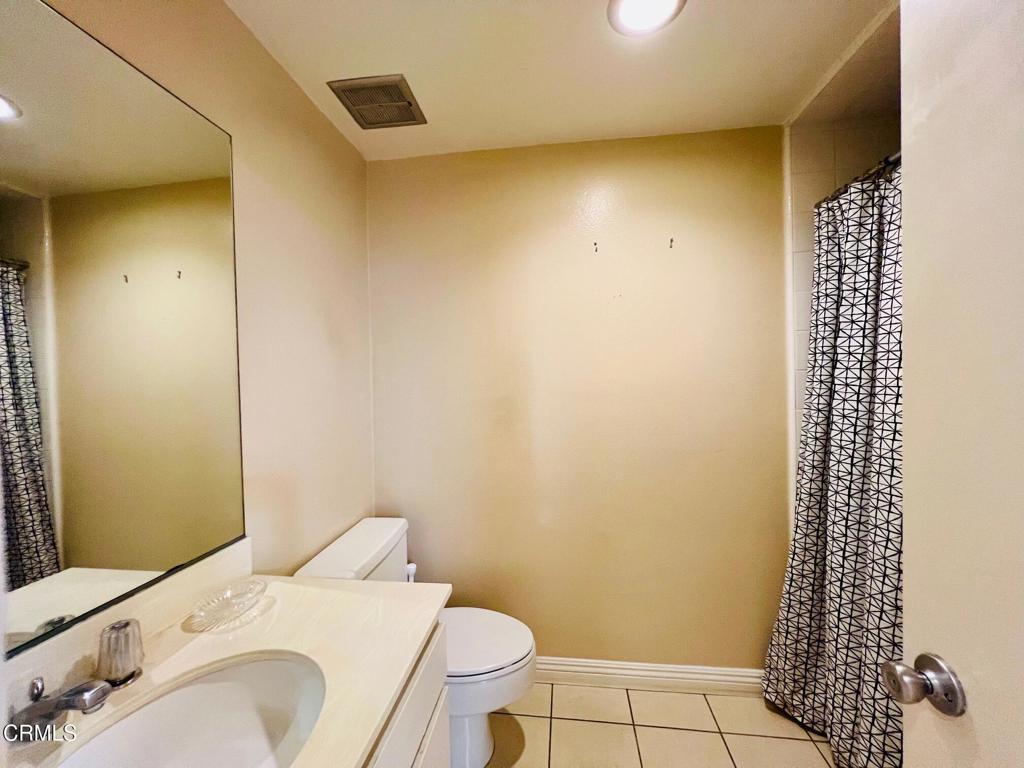 1110 Las Riendas Way 30