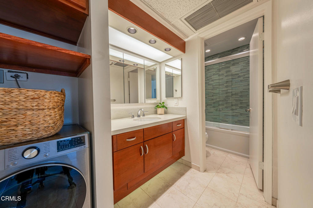 2940 N Verdugo Road 411