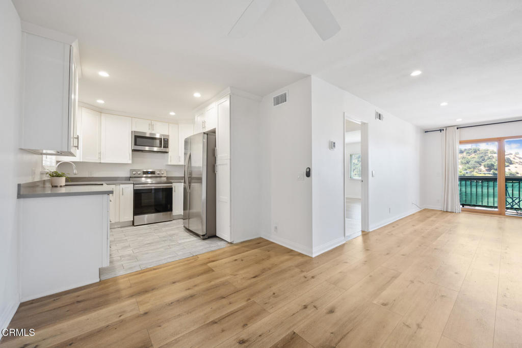 2940 N Verdugo Road 411