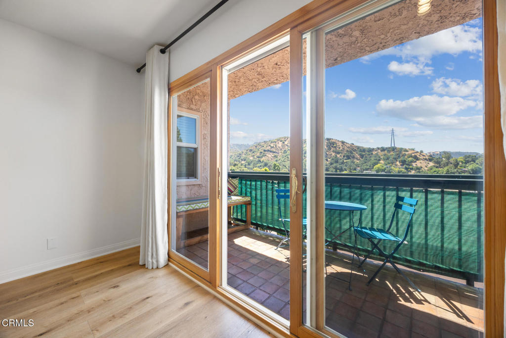 2940 N Verdugo Road 411