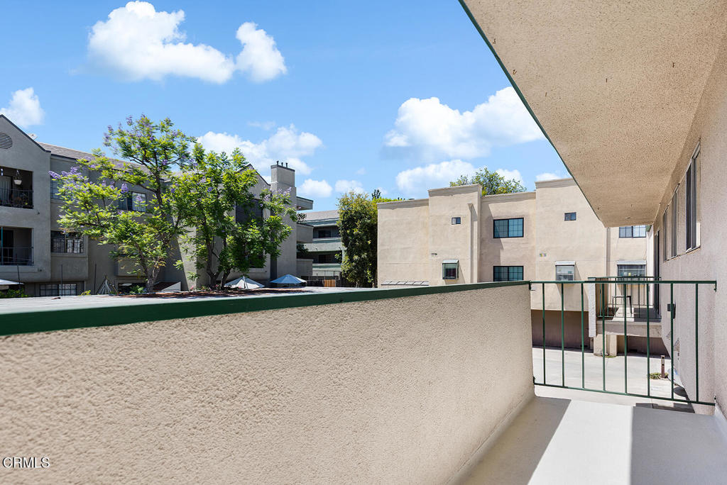 837 Magnolia Avenue 12