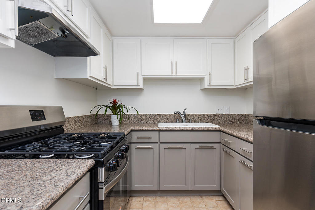 837 Magnolia Avenue 12