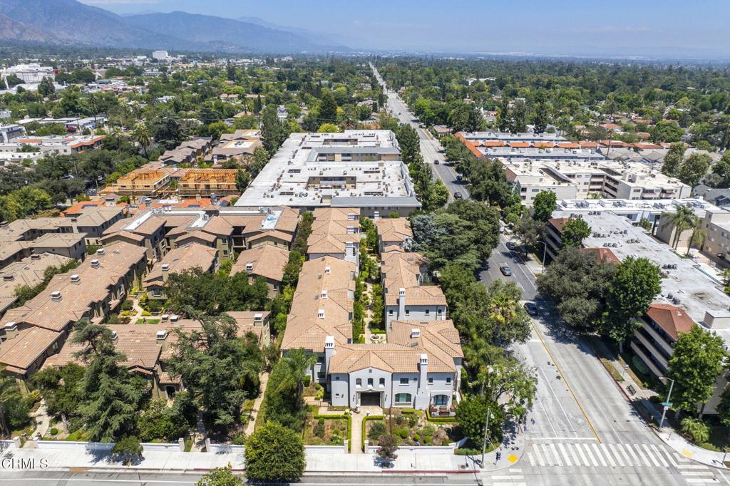 188 S Sierra Madre Boulevard 10