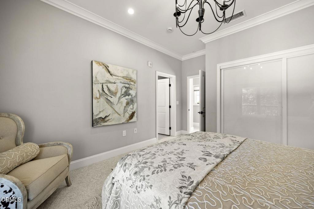 188 S Sierra Madre Boulevard 10