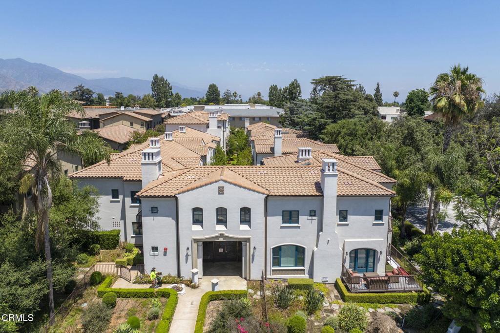 188 S Sierra Madre Boulevard 10