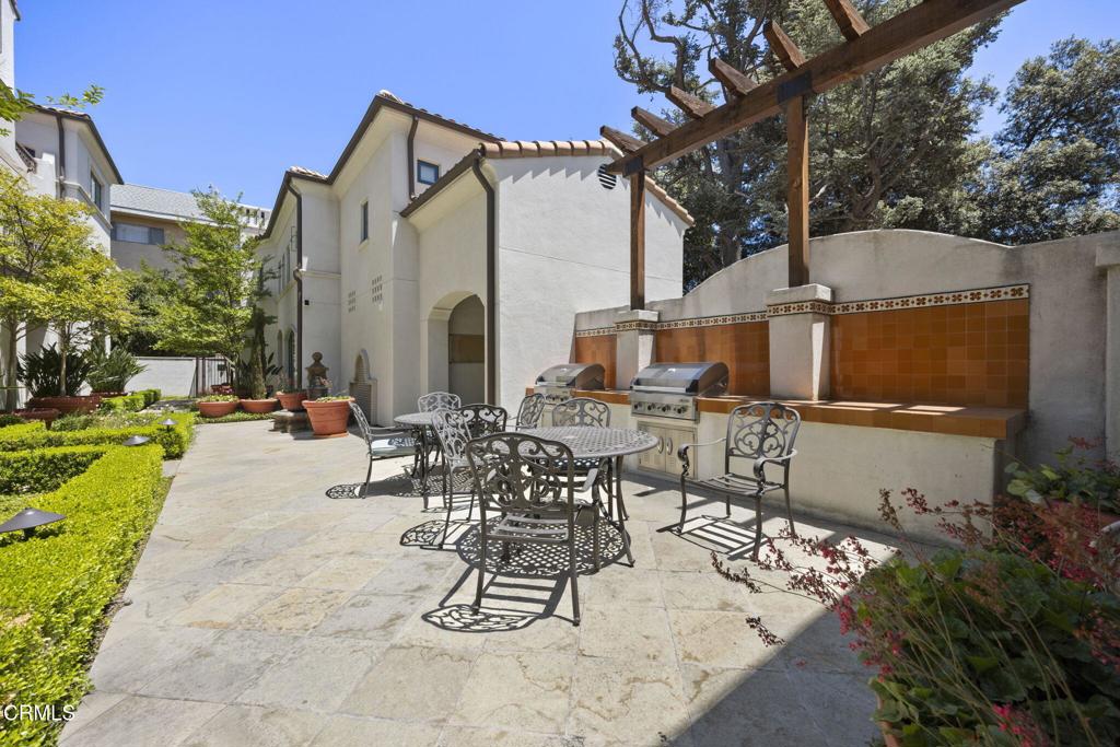 188 S Sierra Madre Boulevard 10