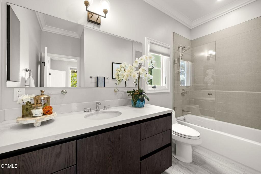 188 S Sierra Madre Boulevard 10