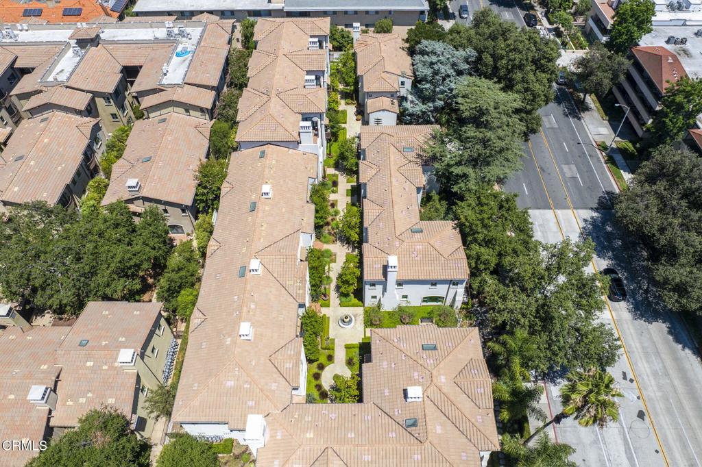 188 S Sierra Madre Boulevard 10