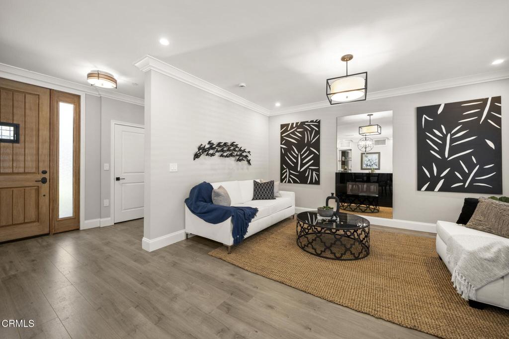 188 S Sierra Madre Boulevard 10