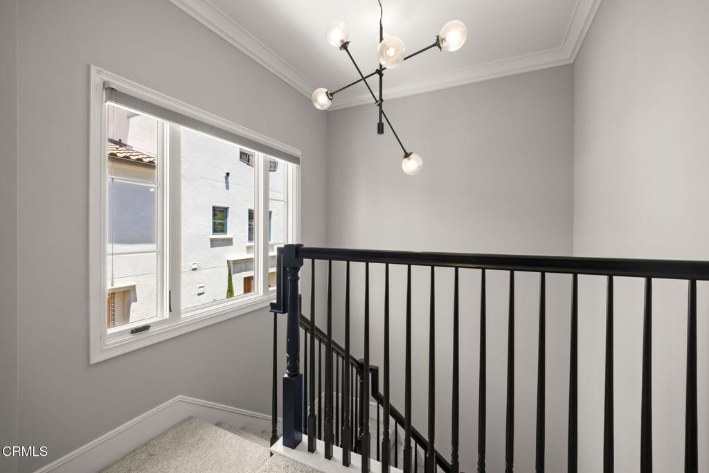 188 S Sierra Madre Boulevard 10