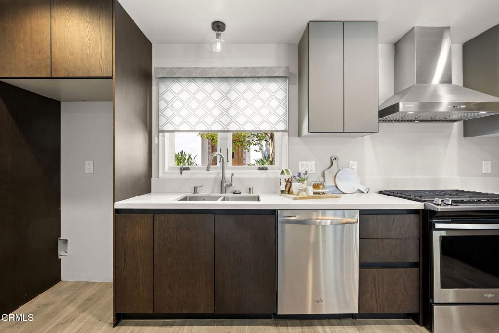 188 S Sierra Madre Boulevard 10