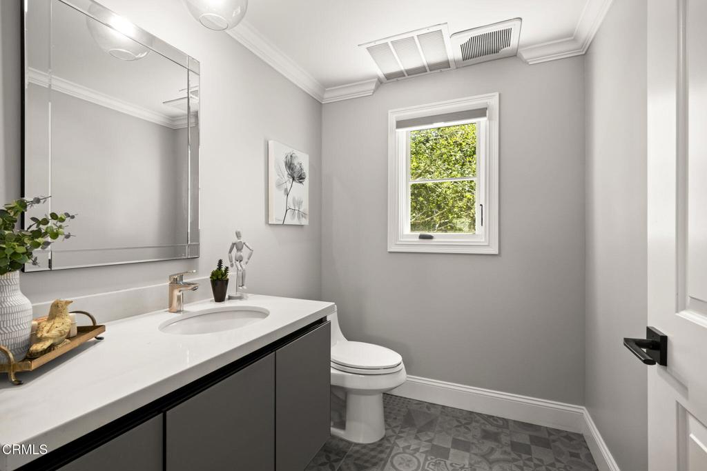 188 S Sierra Madre Boulevard 10