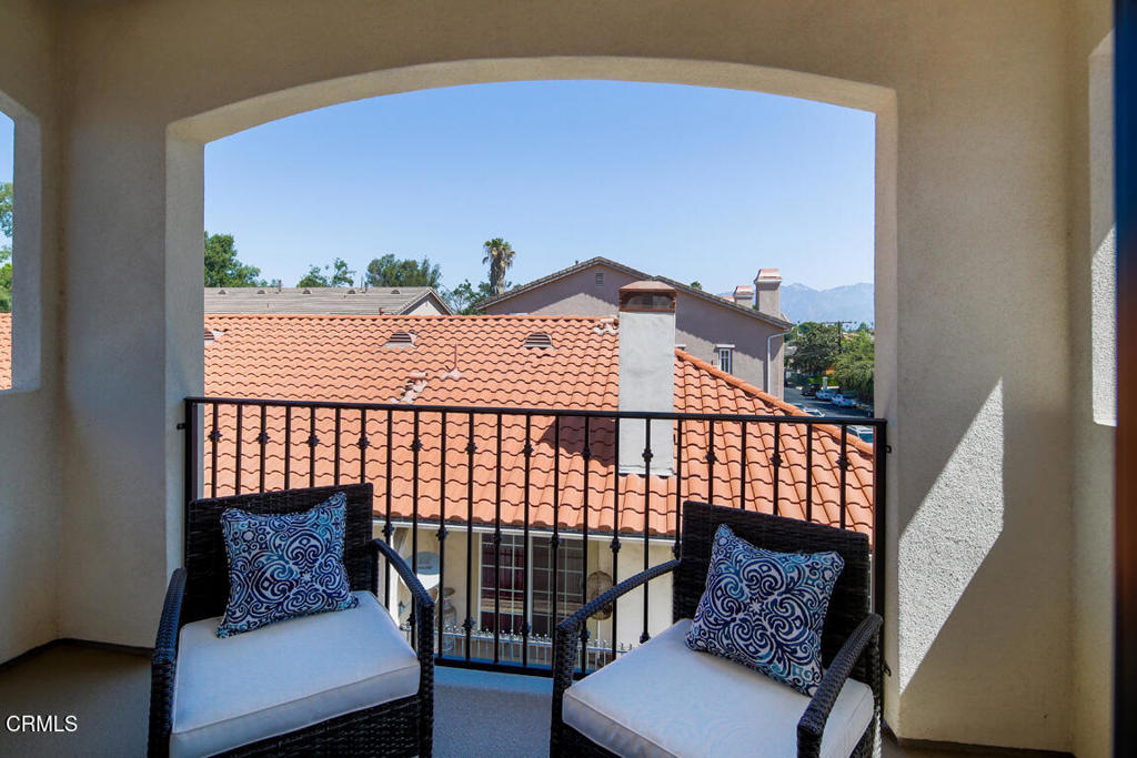 305 S Arroyo Drive