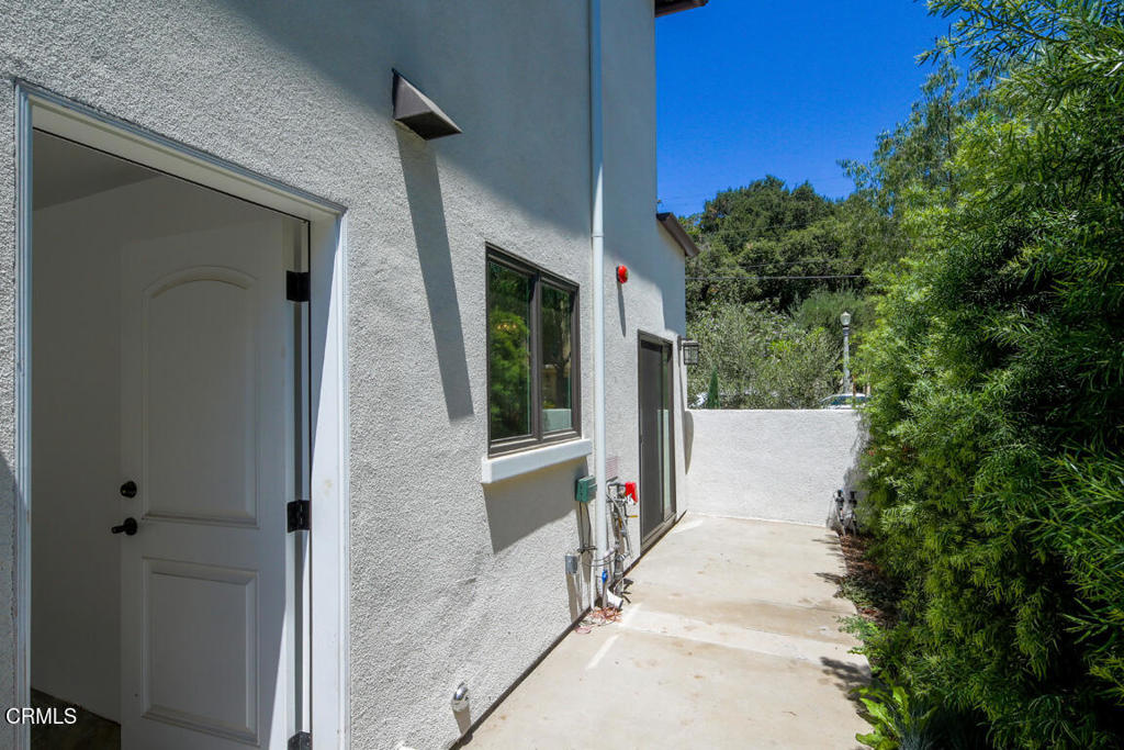 305 S Arroyo Drive