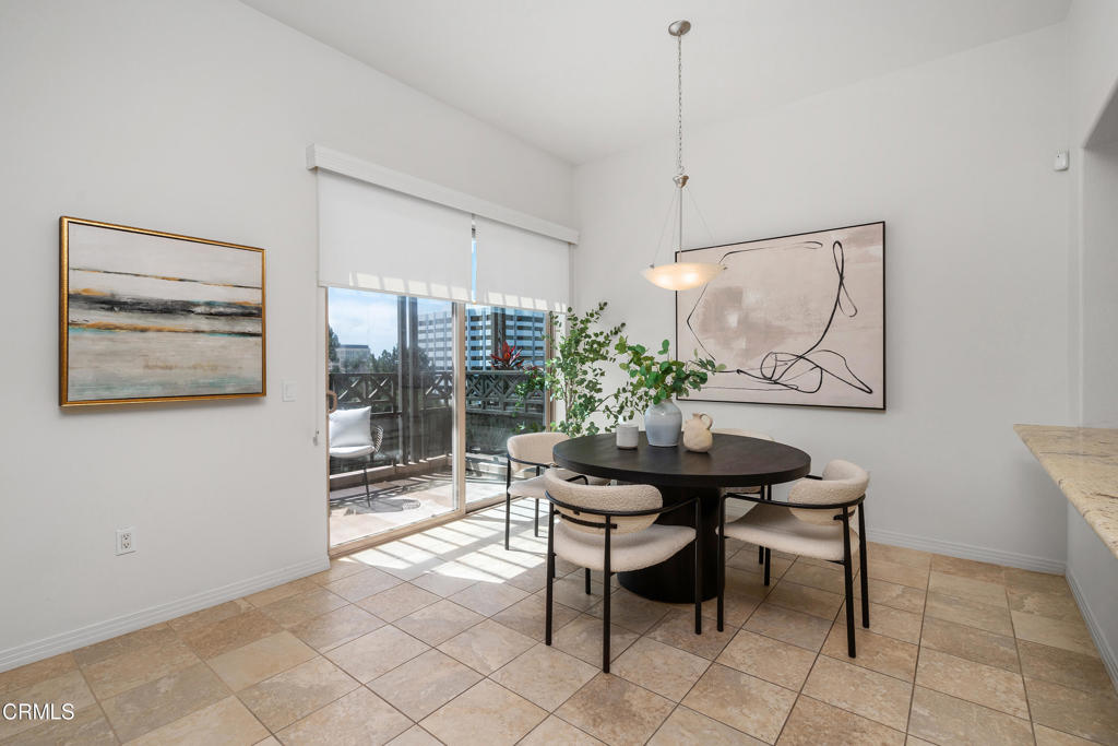 931 E Walnut Street 612