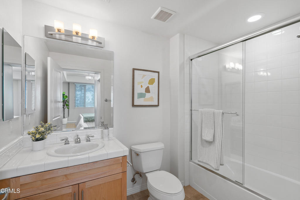 931 E Walnut Street 612