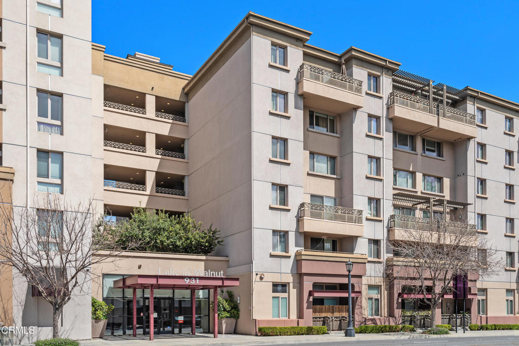 931 E Walnut Street 612