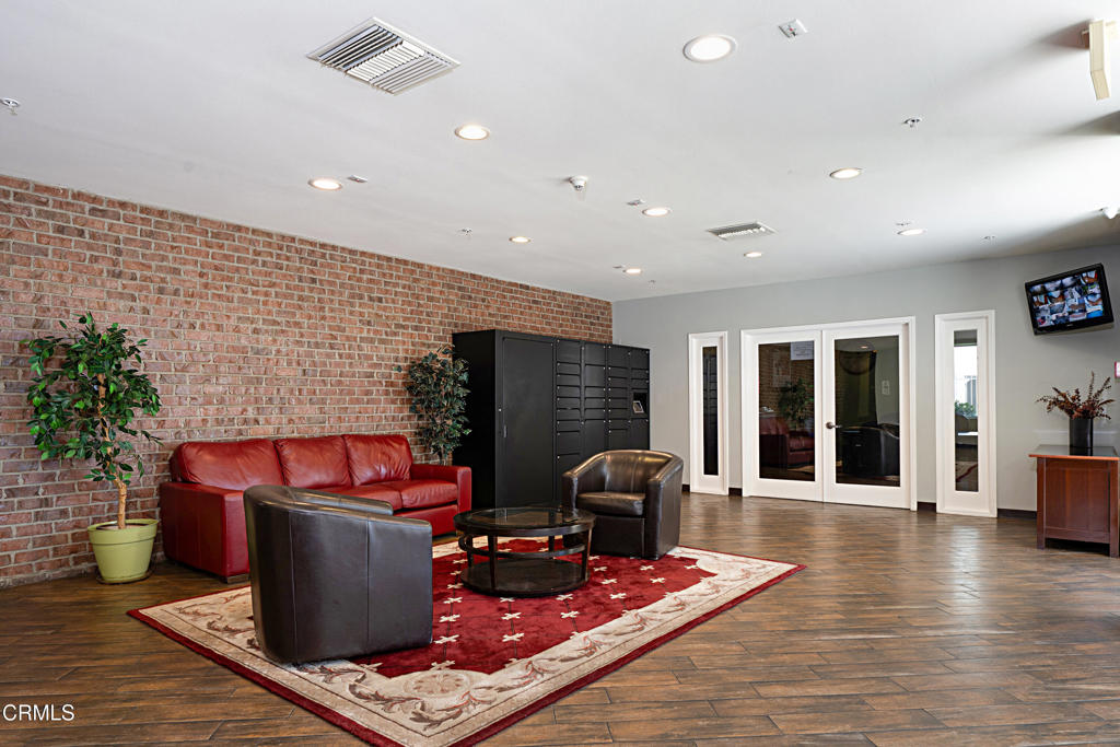 3740 Santa Rosalia Drive 408