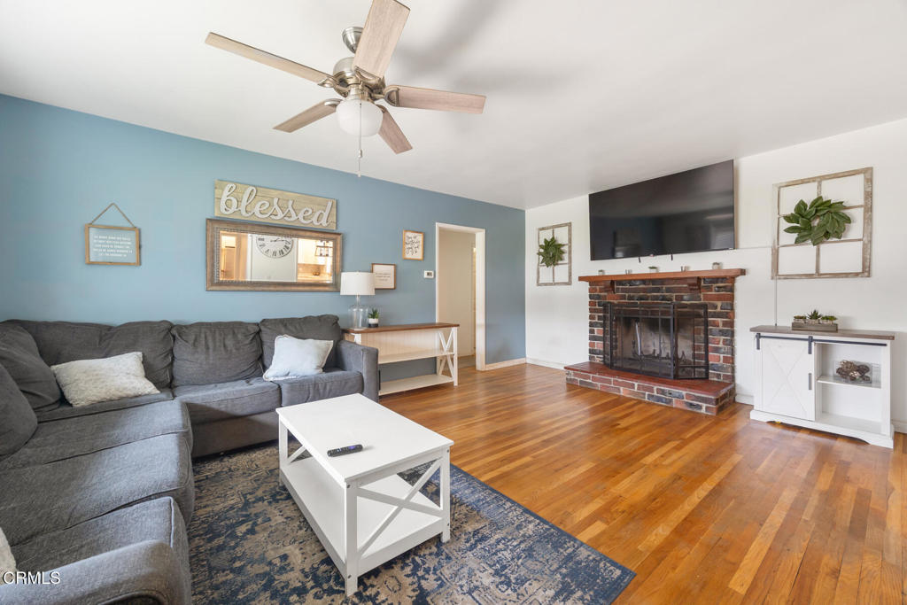 409 E Carroll Avenue