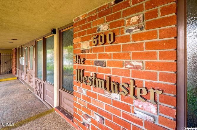 600 W stocker Street 307